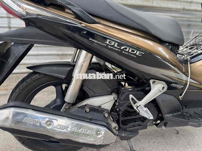 Honda Air Blade Đen, Vàng đồng