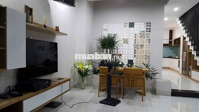 NHÀ RỘNG 97M² – FULL NỘI THẤT – Ô TÔ NGỦ TRONG NHÀ