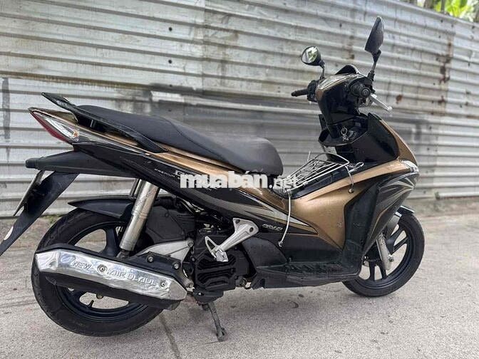 Honda Air Blade Đen, Vàng đồng