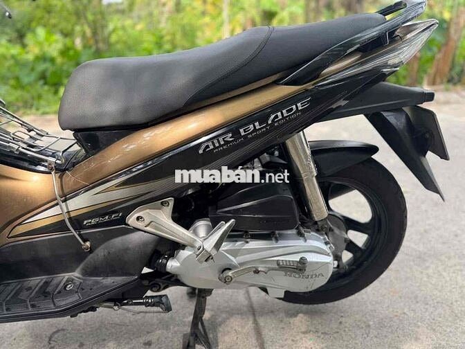 Honda Air Blade Đen, Vàng đồng