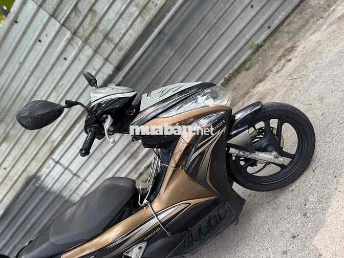 Honda Air Blade Đen, Vàng đồng
