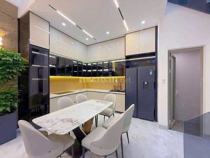 4TỶ650 ĐẦU TƯ NHÀ LÝ TẾ XUYÊN GẦN THCS LINH ĐÔNG SHR CHO THUÊ 15TR/TH