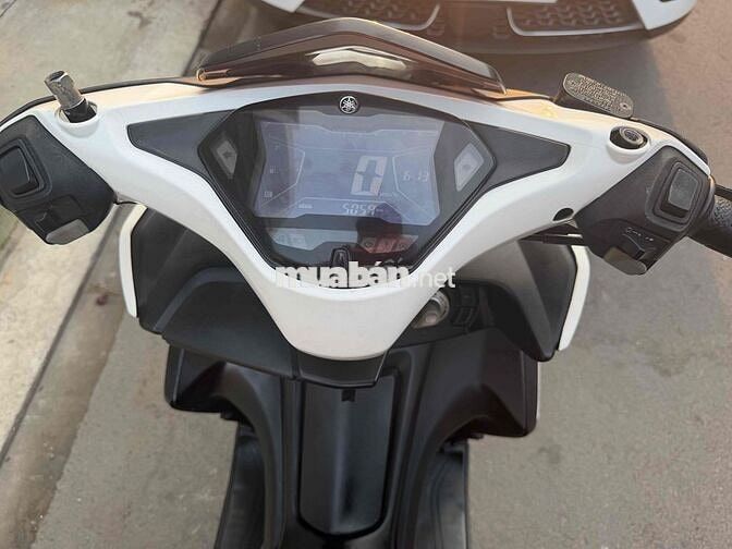 Yamaha NVX 155 smatkey mới 90%