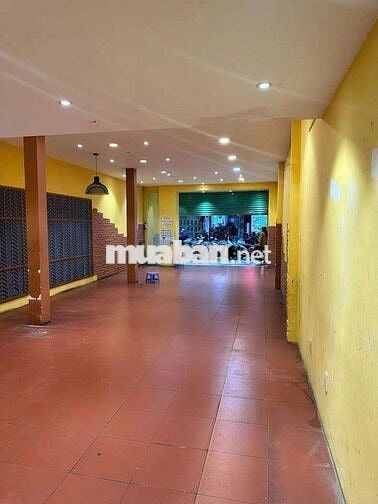 Bán nhà MT Chợ Bình Chánh 5x23m 1 lầu 800 triệu