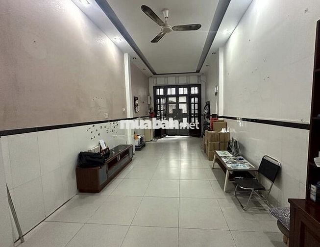 Phòng đầy đủ, lầu 1-2, toilet riêng, đi bộ ra công viên, ảnh thật