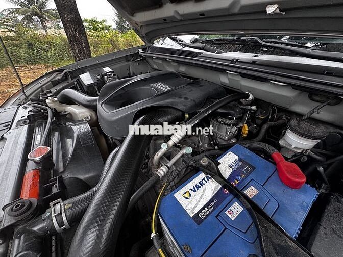 Isuzu D-Max Xám Số sàn