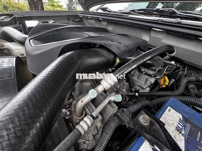 Isuzu D-Max Xám Số sàn
