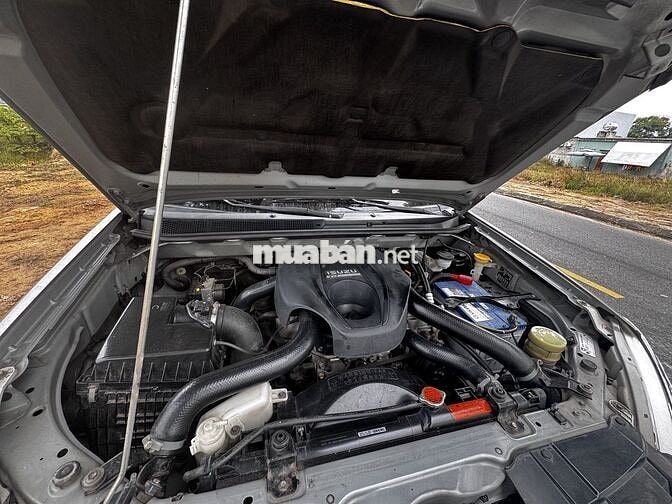 Isuzu D-Max Xám Số sàn