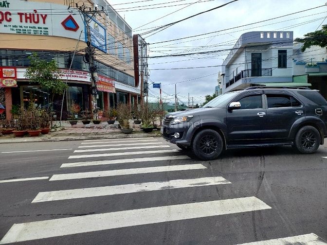 Chính chủ BÁN lô góc142m2, 2ty6 đẹp nhất trung tâm DIÊU TRÌ ,BÌNH ĐỊNH