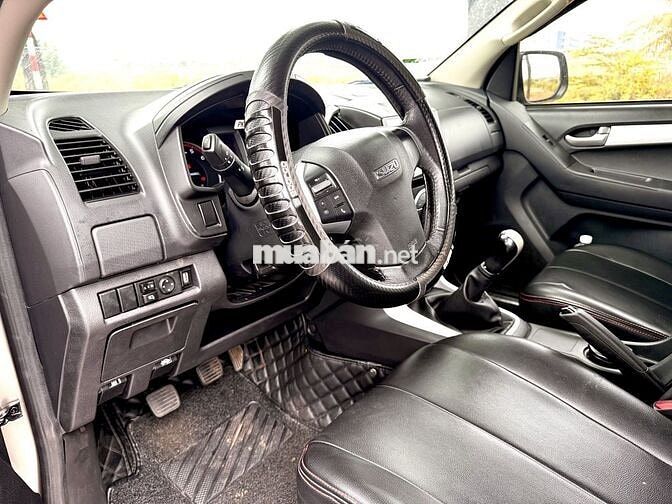 Isuzu D-Max Xám Số sàn