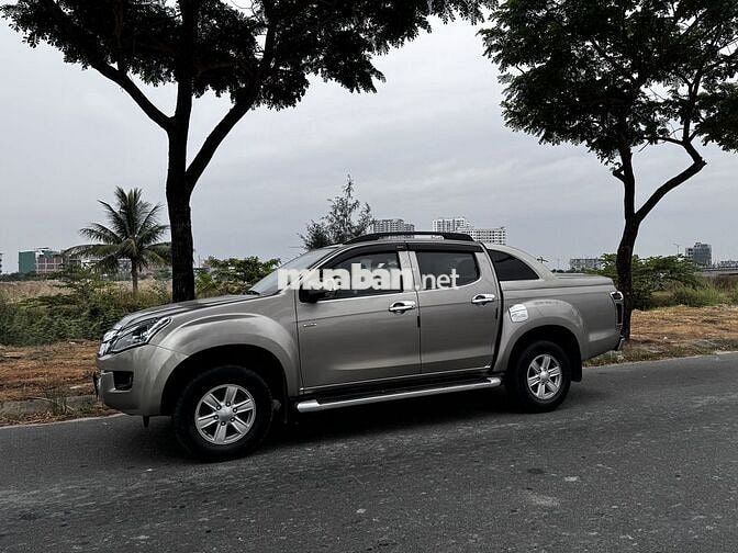 Isuzu D-Max Xám Số sàn