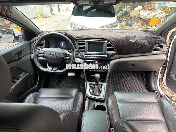 Hyundai Elantra 2018 Sport 1.6 Turbo