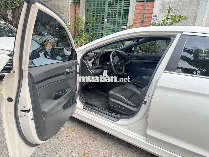 Hyundai Elantra 2018 Sport 1.6 Turbo