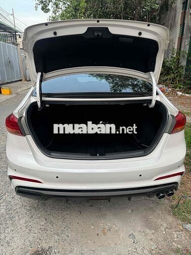 Hyundai Elantra 2018 Sport 1.6 Turbo