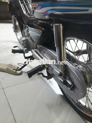 Honda Dream lùn Thái Đen