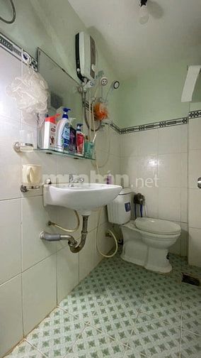 Bán nhà hẻm 6m lạc long quân p5 q11 - giá 5950