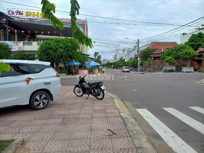 Chính chủ BÁN lô góc142m2, 2ty6 đẹp nhất trung tâm DIÊU TRÌ ,BÌNH ĐỊNH