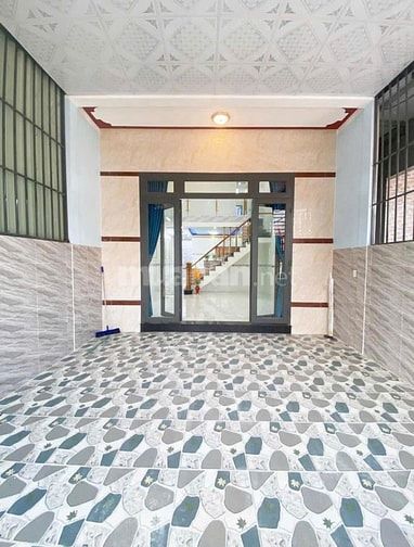 CHÍNH CHỦ BÁN GẤP NHÀ CẤP 4 , CÁCH BẾN XE QUẬN 8 10P . 