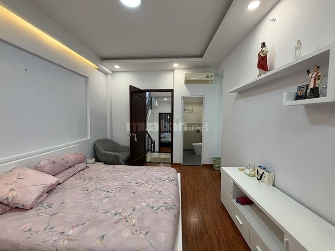 BÁN NHÀ NGUYỄN TRỌNG TUYỂN PHÚ NHUẬN HẺM XE TẢI 