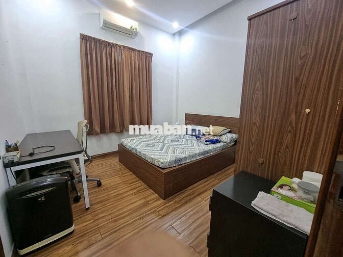 Nhà 2 lầu 162.8m2 ngang 6m xe hơi đậu trong nhà giá ngộp
