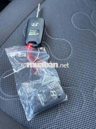 Hyundai i20 Bạc