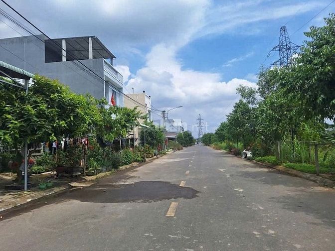 Chính chủ bán đất nền mặt tiền đường 16m ngay khu cây xăng 28 - Hồ Phú