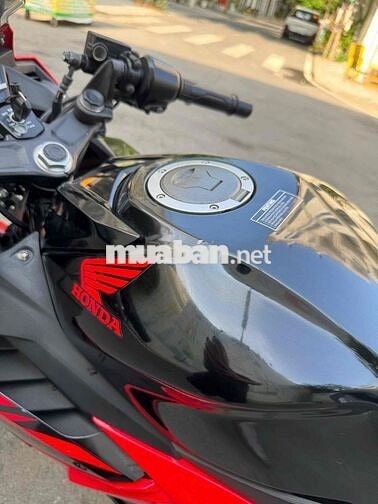 Honda CBR150R 2019 odo 7k chính chủ biển 62