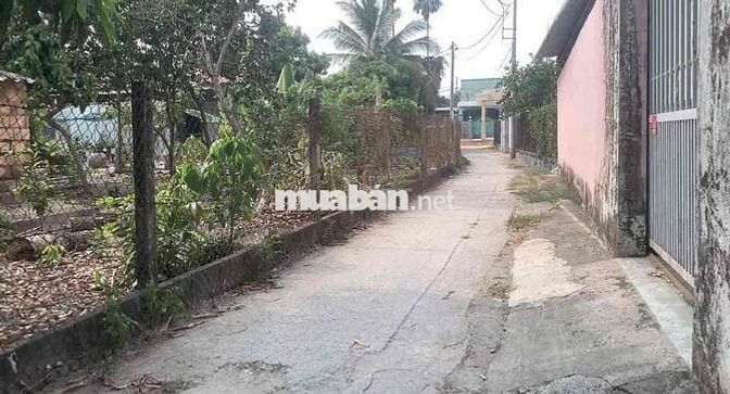 Lô Đất 15x20m2 có 40m2 thổ Gần Tỉnh Lộ 7 Xã Trung Lập Hạ Củ Chi