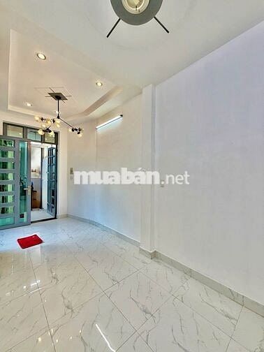 ĐỐ TÌM RA CĂN THỨ 2 - 4 TẦNG LẦU - HXH - GẦN 30M2 Ở PN - NHANH THÌ CÒN