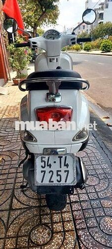 Piaggio Vespa LX 125 2010 Trắng