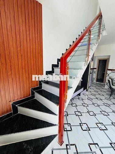 nhà đẹp cần bán gấp trong tuần