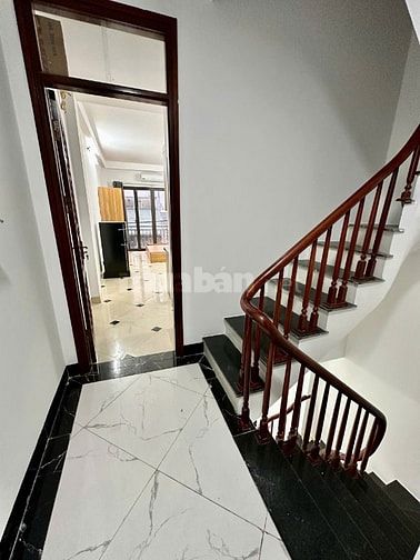 50mx4 tầng MT4.2m ngõ ba gâc Kim Hoa, Đống Đa 9.5 tỷ 