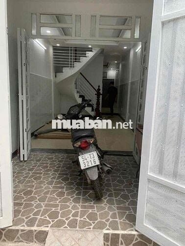Nhà đẹp nguyên căn 2PN 2wc - hẻm Trần Đình Xu, Quận 1