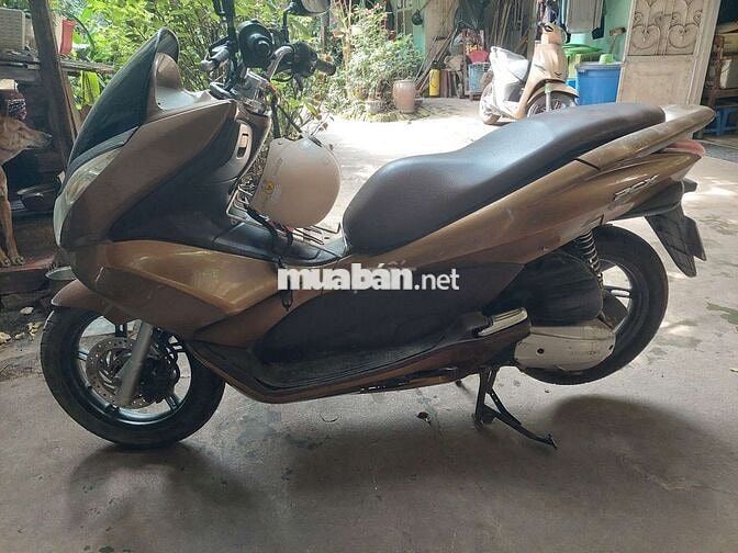 Honda PCX màu Nâu