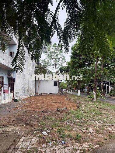 Lô góc 2MT đường Huỳnh Xuân Nhị và Hồ Tỵ, Hoà Xuân, Đà Nẵng.