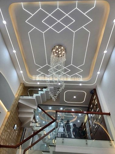 BÁN NHÀ GẦN LÊ VĂN QUỚI, HẺM XE HƠI, NHÀ 5 TẦNG MỚI Ở NGAY, NHỈNH 7 TỶ