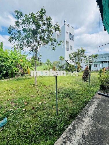 CHO THUÊ NHÀ:
TRỆT 2 LẦU MỚI ĐẸP
- CÓ NỘI THẤT -