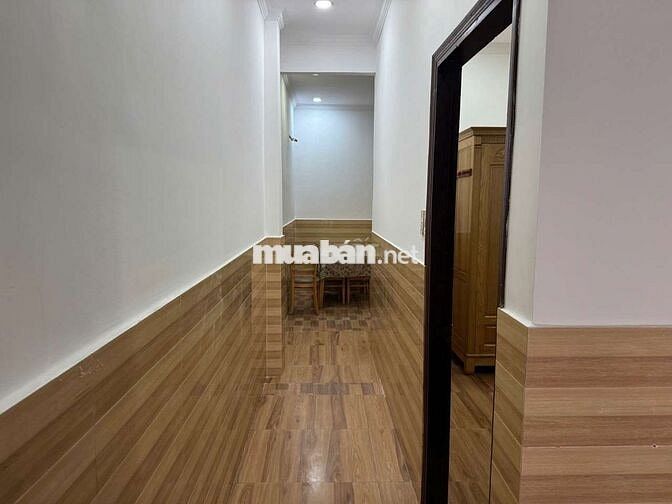 Cẩn Bán gầp nhà 1xẹt phan văn hờn .DT 4 x14,5 .1 trệt 1 Lửng 3PN 2WS