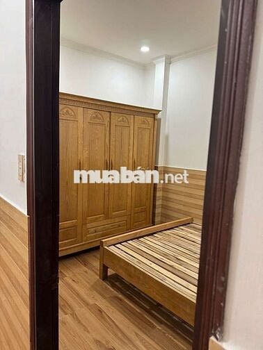 Cẩn Bán gầp nhà 1xẹt phan văn hờn .DT 4 x14,5 .1 trệt 1 Lửng 3PN 2WS