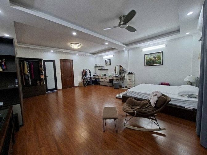 Biệt Thự Phố Chu Huy Mân – Long Biên – 143 M2 – 5 T – MT 6.2 - GIá 28 