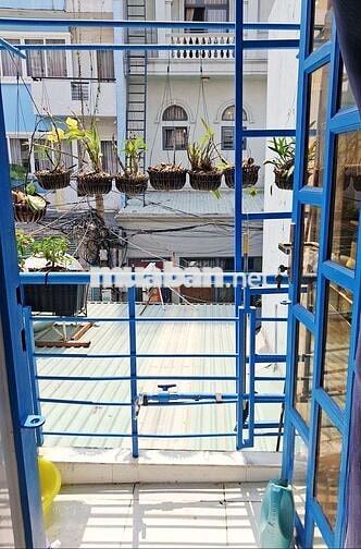 Bán nhà chính chủ đường Bùi Văn Ba 
