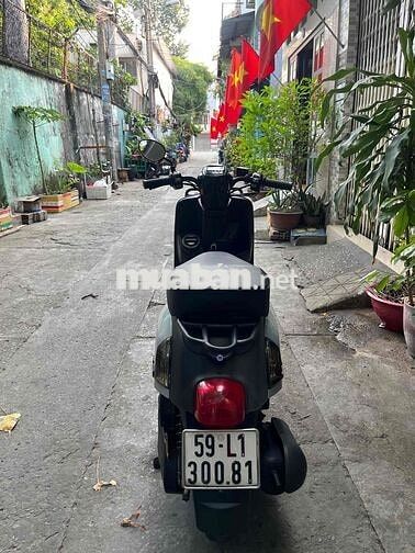 Yamaha Cuxi màu Xám