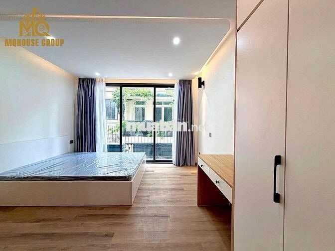 CĂN HỘ STUDIO NỘI THẤT MỚI 100%, NGAY CHỢ BẾN THÀNH, VÒNG XOAY DÂN CHỦ