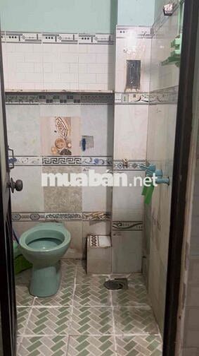 trọ giá rẻ 1tr/tháng có vòi nóng lạnh, để xe dưới lầu
