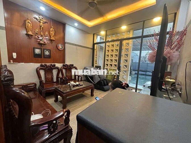 NHÀ NGUYÊN CĂN MẶT TIỀN NGUYỄN VĂN QUÁ 1 TRỆT 4 LẦU, DT 4×20. CÓ 4PN