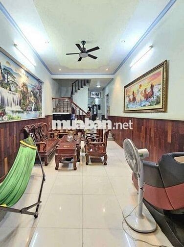 NHÀ 150M2 4 TẦNG MẶT TIỀN PHAN ĐĂNG LƯU 6M XE TẢI ĐỖ CỬA CÓ SÂN THƯỢNG