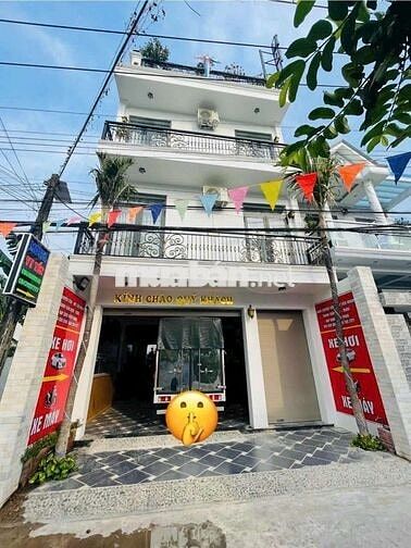 Bán khách sạn+ căn hộ siêu đẹp,giá rẻ.