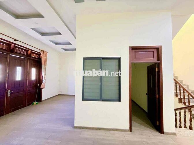 BÁN BIỆT THỰ VỊ TRÍ 2 ĐƯỜNG NGUYỄN ÁI QUỐC NGAY CÔNG AN B5 TÂN HIỆP