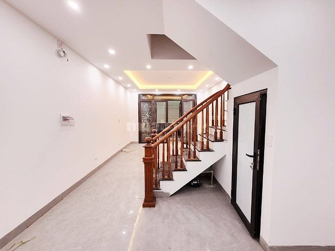 Giảm chào 200tr. Nhà phố Vĩnh Hưng, Hoàng mai, Dt 46m2, giá 2.7 tỷ.