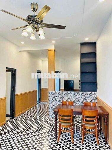 Bán khách sạn+ căn hộ siêu đẹp,giá rẻ.